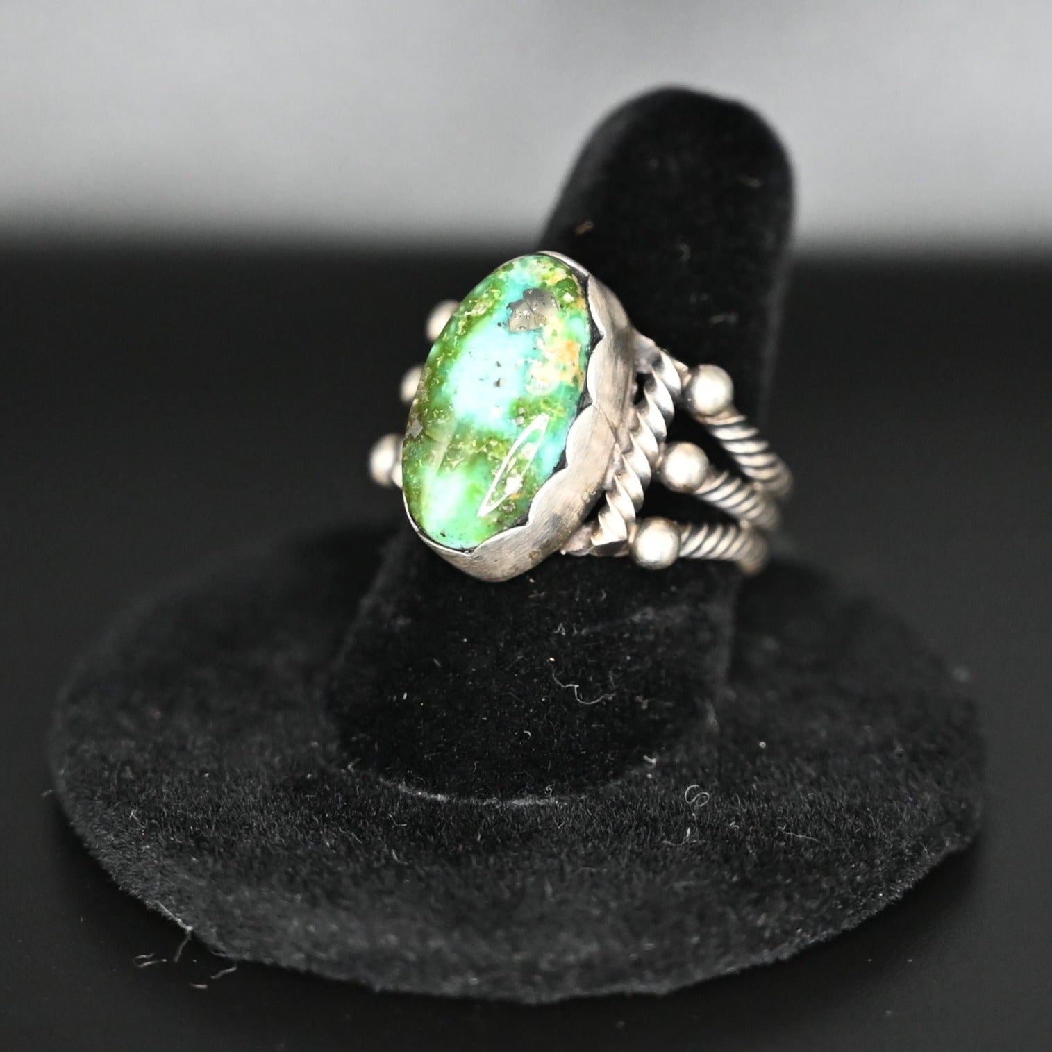 MINI ATOMIC LOVE : Atom Inspired Ring, Black Diamond Ring, Sciene Themed  Engagement Ring or Wedding Band. - Etsy